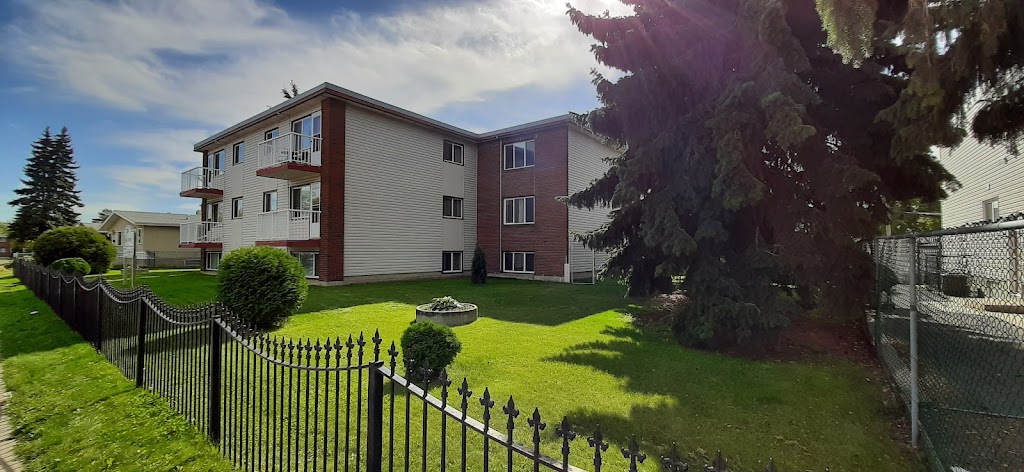 Berolina Apartments | 6707 132 Ave NW, Edmonton, AB T5C 2A4, Canada | Phone: (780) 222-9292