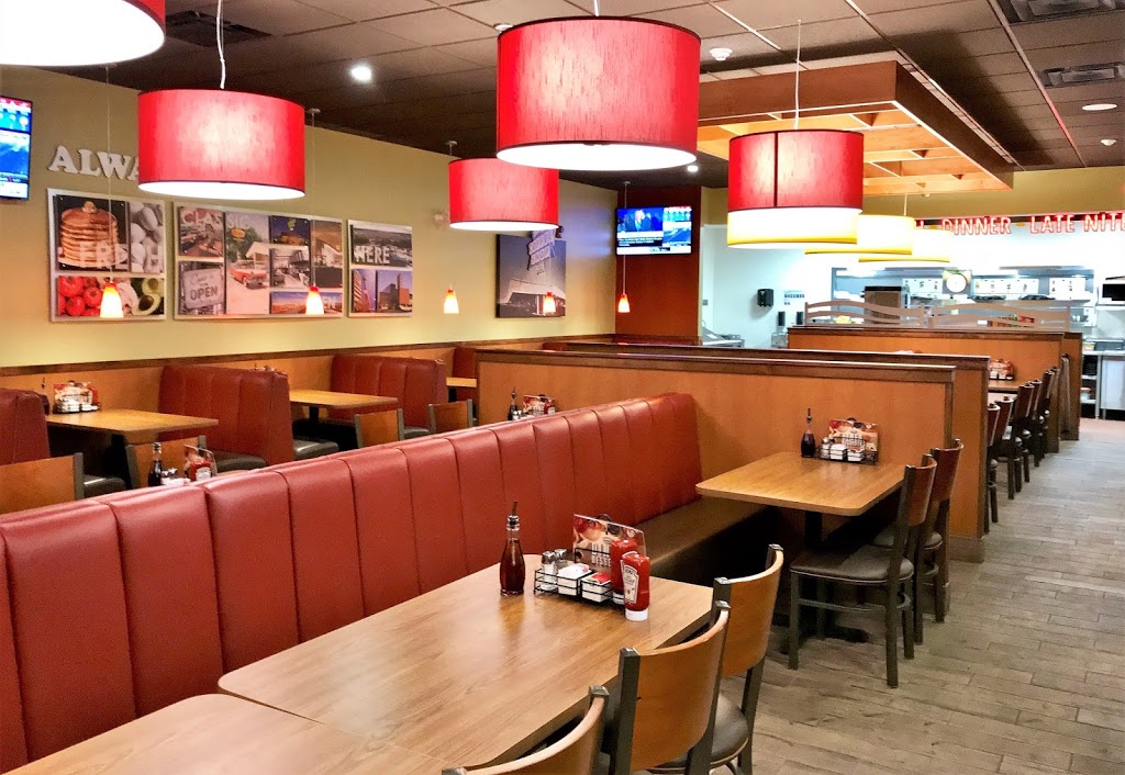 Dennys | 25 Woodstream Blvd, Woodbridge, ON L4L 7Y8, Canada | Phone: (905) 605-8168