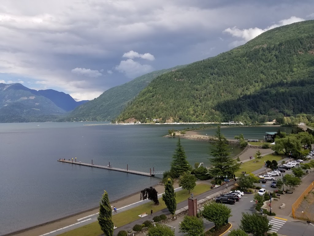 Harrison Hot Springs Resort | 100 Esplanade Ave, Harrison Hot Springs, BC V0M 1K0, Canada | Phone: (604) 796-2244