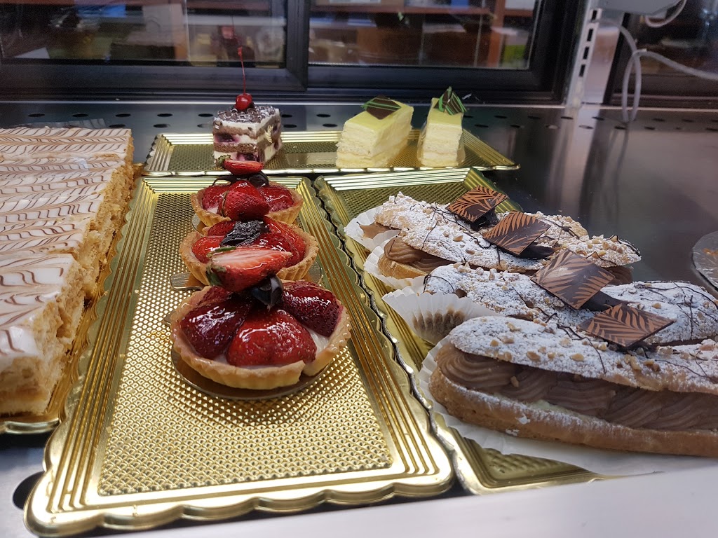 Boulangerie Patisserie CASABLANCA | 3840 Boul Notre-Dame, Laval, QC H7V 1R9, Canada | Phone: (450) 934-9933