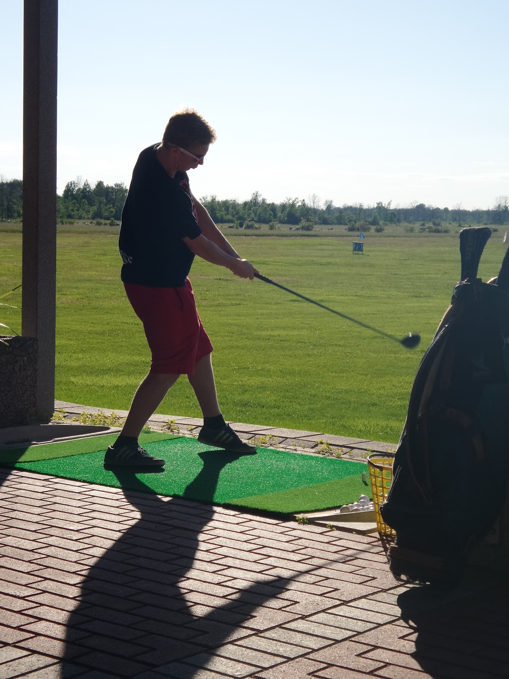 On The Green Driving Range & Mini Golf | 5510 Limebank Rd, Gloucester, ON K1X 1E9, Canada | Phone: (613) 822-2616