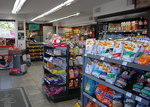 Peninsula Co-op Gas & Convenience Centre | 10930 W Saanich Rd, North Saanich, BC V8L 5R9, Canada | Phone: (250) 656-7811