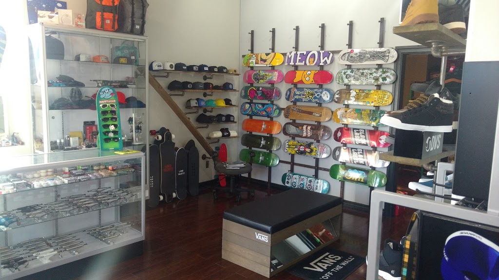 The Collective SK8 Shop | 62 Brant Ave, Brantford, ON N3T 3H1, Canada | Phone: (519) 758-9656