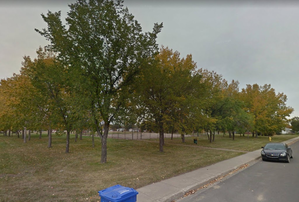 McLurg School Park | 201 Fulton Dr, Regina, SK S4X 1W4, Canada