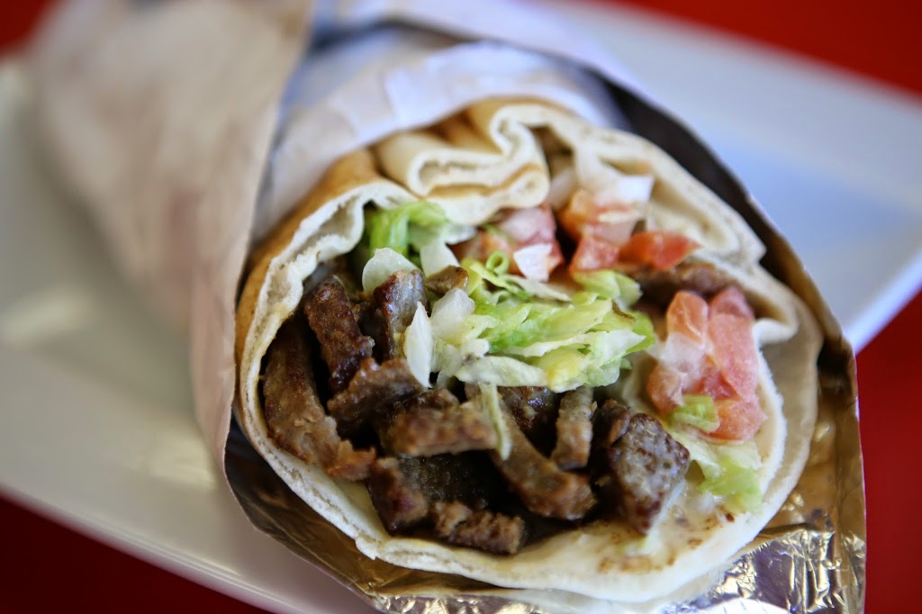 PrimeTime Donair & Poutine | 3928 17 St NW, Edmonton, AB T6T 0C2, Canada | Phone: (780) 469-1119