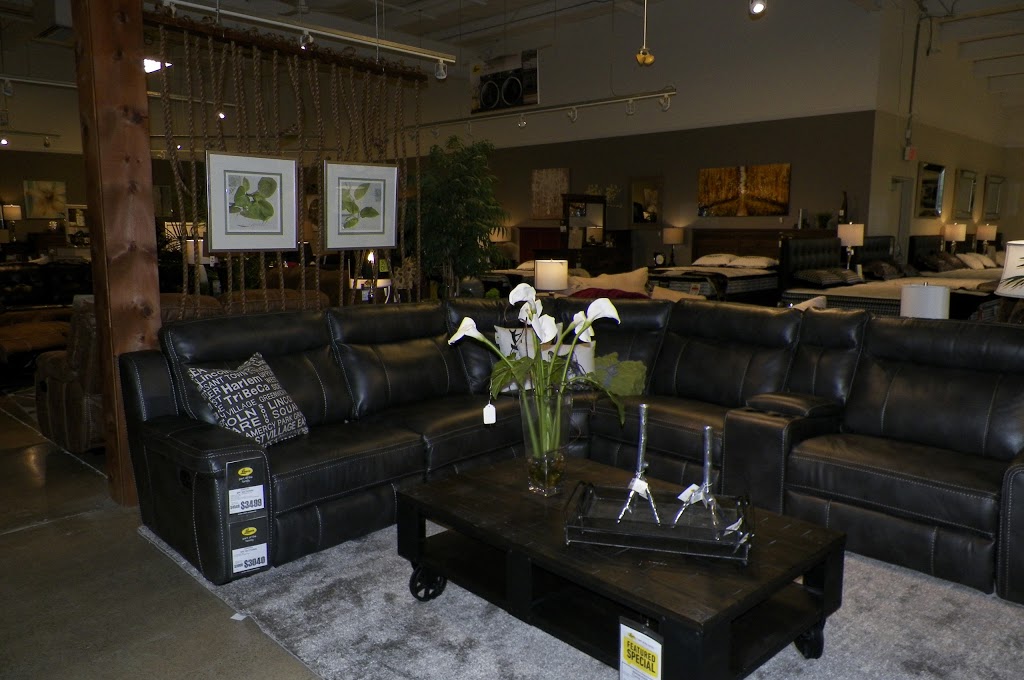 Leons Furniture | 4473 Simcoe County Road 124 S, Collingwood, ON L9Y 3Z1, Canada | Phone: (705) 445-6665