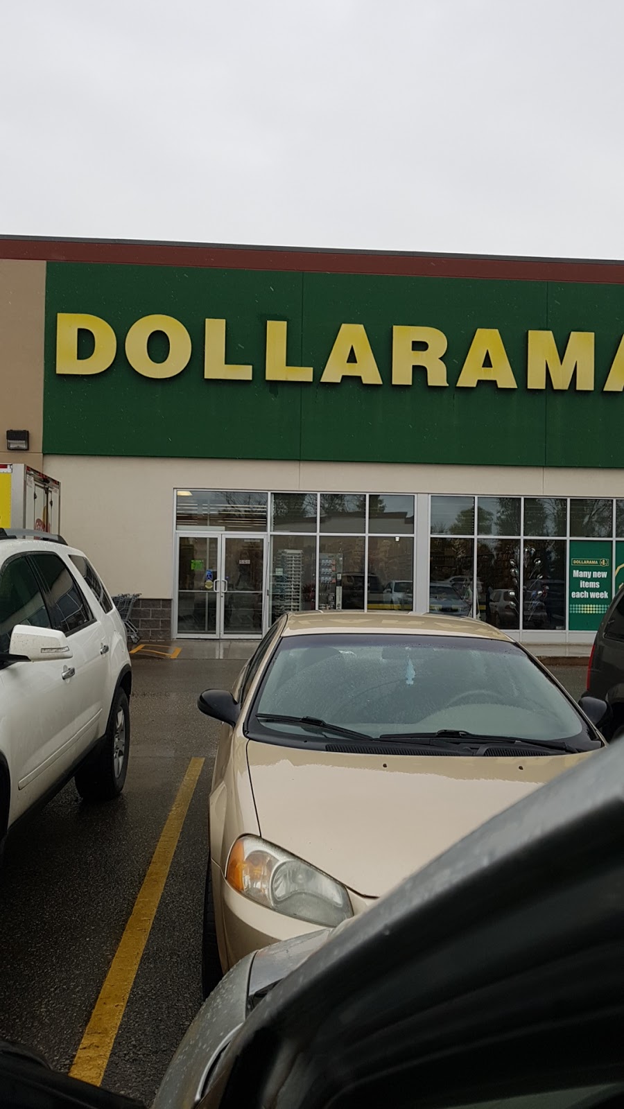 Dollarama | 955 Main St N, Winkler, MB R6W 4A8, Canada | Phone: (204) 331-4723