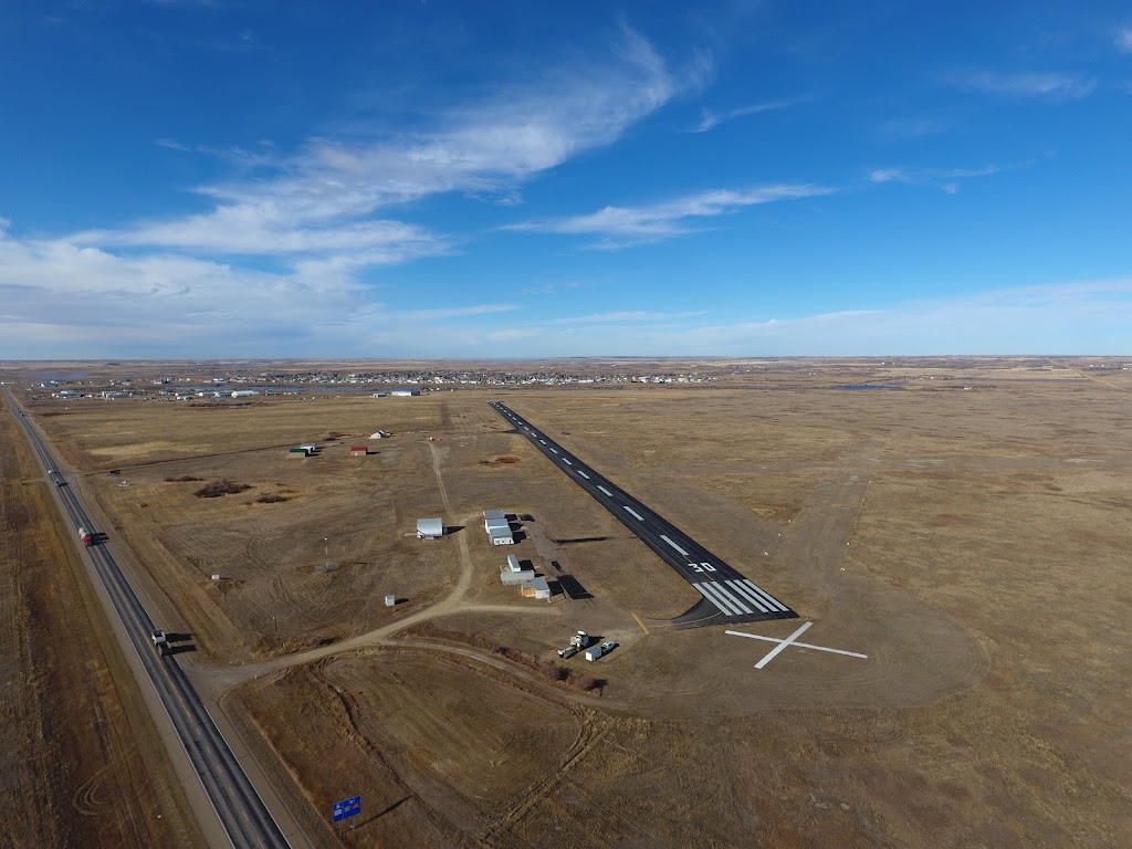 Hanna Airport | Hanna, AB T0J 1P0, Canada | Phone: (403) 854-4433