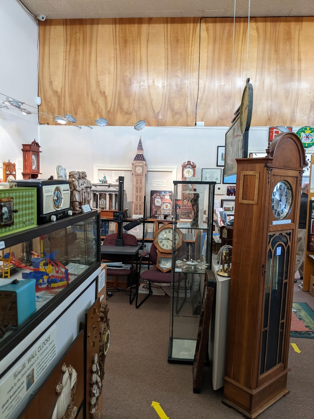 The Canadian Clock Museum | 60 James St, Deep River, ON K0J 1P0, Canada | Phone: (613) 584-9687