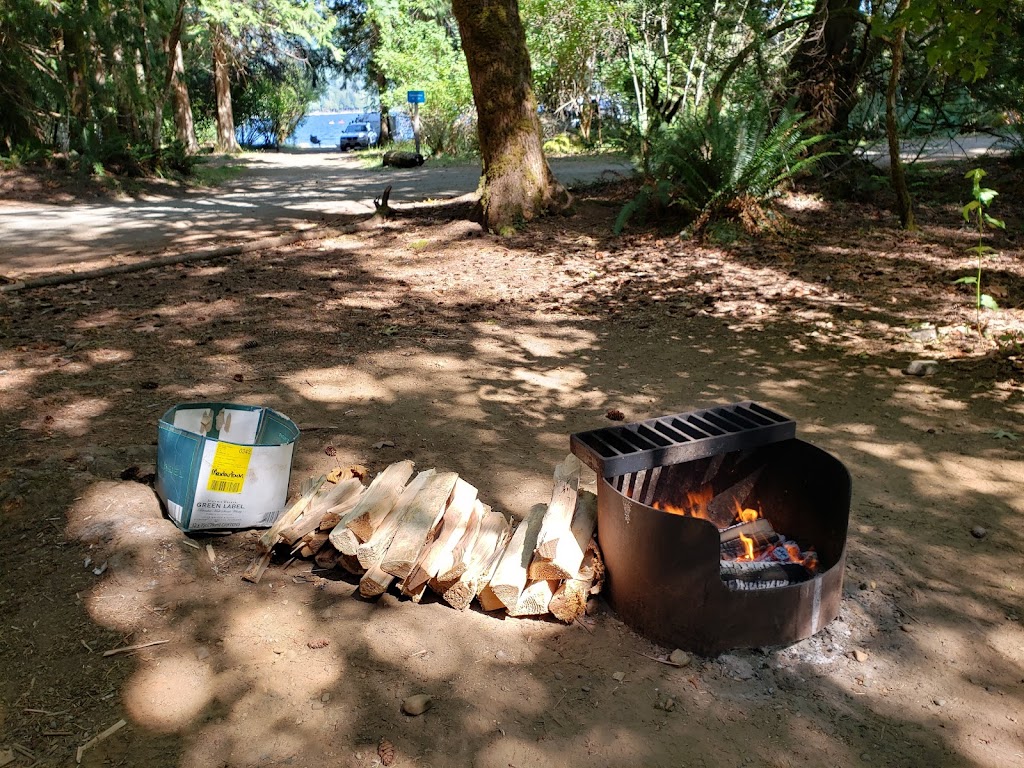 Horne Lake Regional Park | 3890, Horne Lake Caves Rd, Qualicum Beach, BC V0R, Canada | Phone: (250) 248-0500