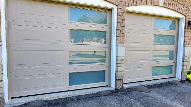 Princess garage doors | 134 Oxford St, Richmond Hill, ON L4C 4L7, Canada | Phone: (647) 992-2722