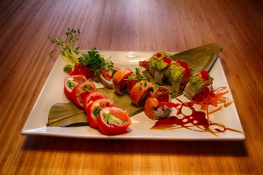 Sushi M & Cie | 381 Rue Saint Joseph, Saint-Raymond, QC G3L 1K1, Canada | Phone: (418) 337-1414