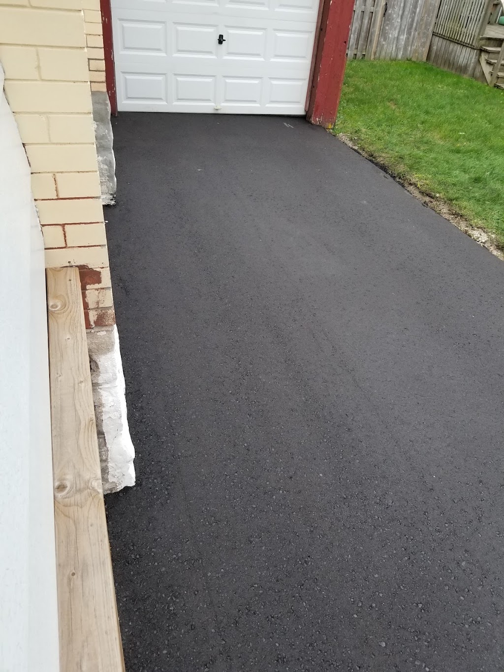 Tri-City Paving | 24 Forwell Rd, Kitchener, ON N2B 3E8, Canada | Phone: (519) 725-3888