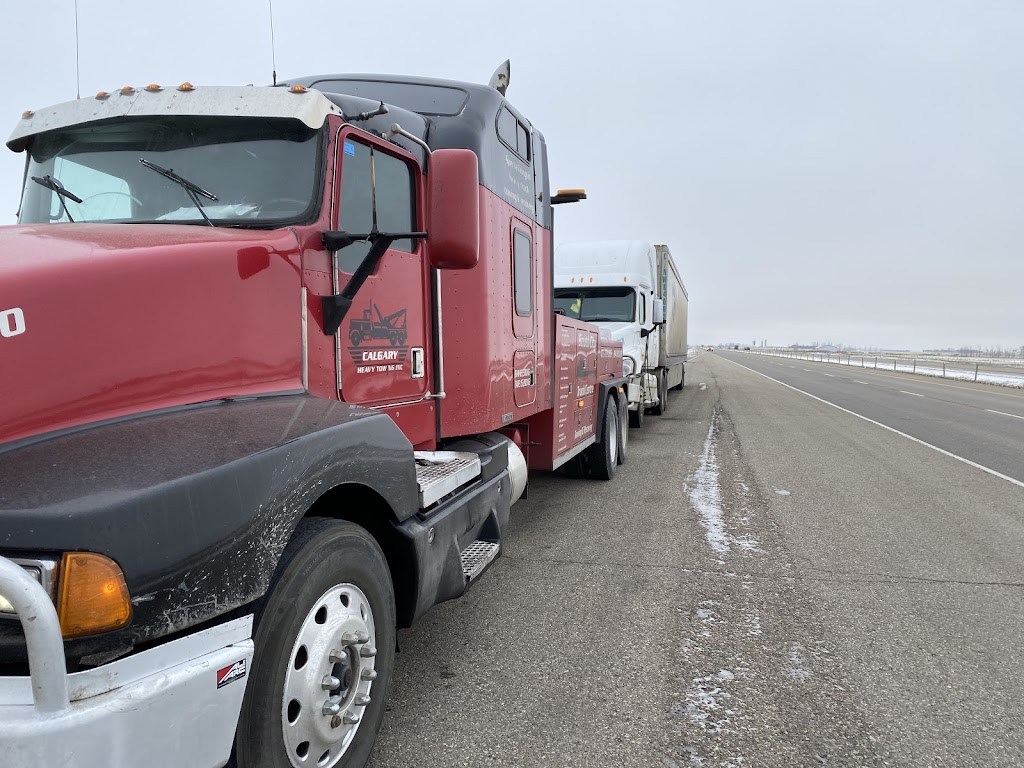 Calgary Heavy Towing INC | 8625 68 St SE, Calgary, AB T2C 2R6, Canada | Phone: (403) 702-0082