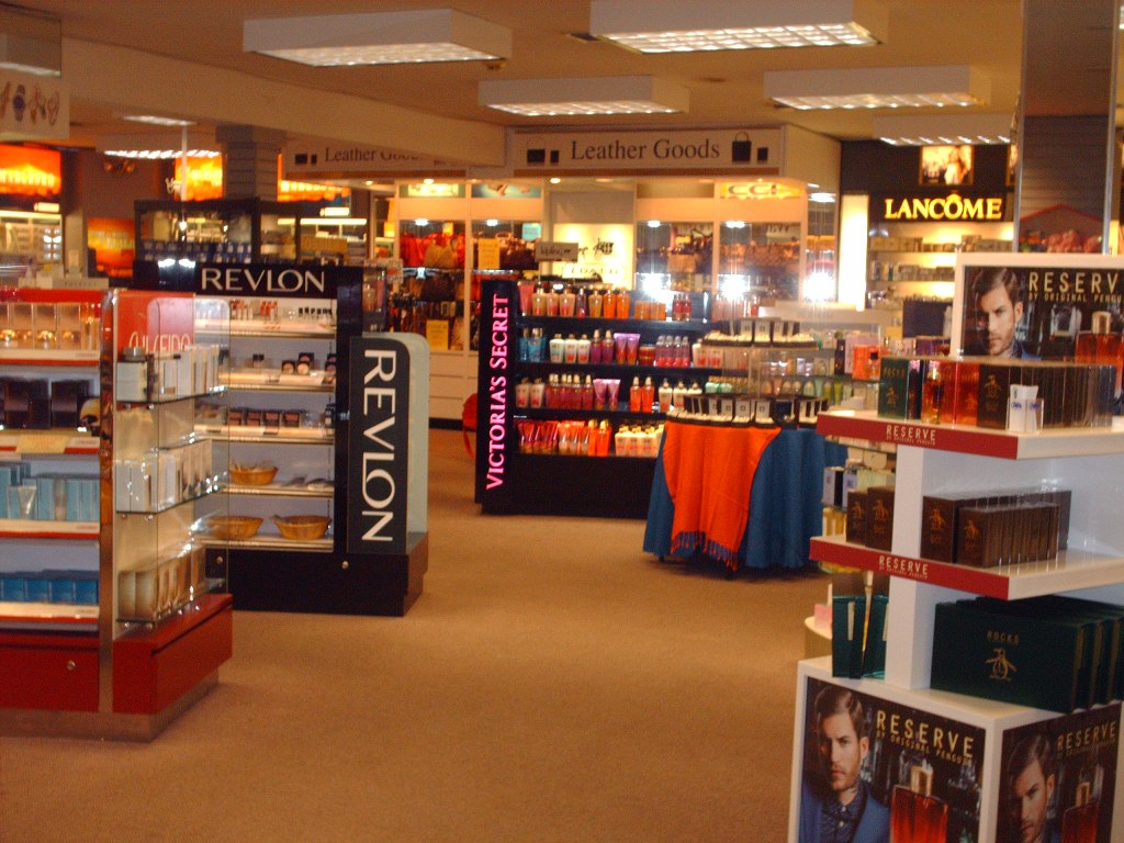 Duty Free Americas - Blaine Exit 275 | 20 12th St, Blaine, WA 98231, USA | Phone: (360) 332-5223