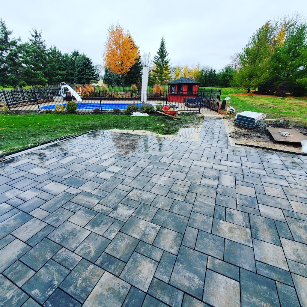 Centurion landscapes | 200 Grand Pl Dr, Fergus, ON N1M 2C7, Canada | Phone: (519) 830-6656