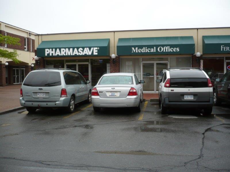 Pharmasave Mooneys Bay | 743 Ridgewood Ave, Ottawa, ON K1V 6M8, Canada | Phone: (613) 680-2900