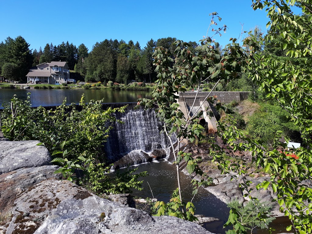Chalet du barrage | 148 Route du Moulin, Sainte-Clotilde-de-Beauce, QC G0N 1C0, Canada | Phone: (418) 427-2759