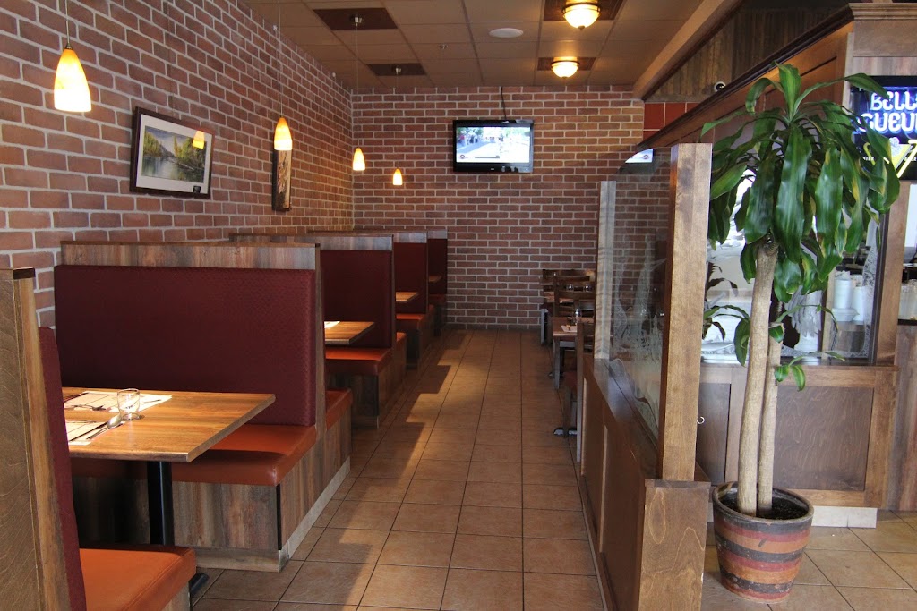 Resto Roberto Chicoutimi | 1378 Bd Saint-Paul, Chicoutimi, QC G7J 3C5, Canada | Phone: (418) 543-2139