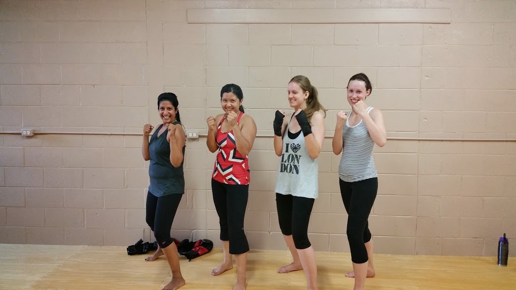 Evolve Kickboxing- Kickboxing for Women | 3120 Glen Erin Dr, Mississauga, ON L5L 1R6, Canada | Phone: (416) 460-1808