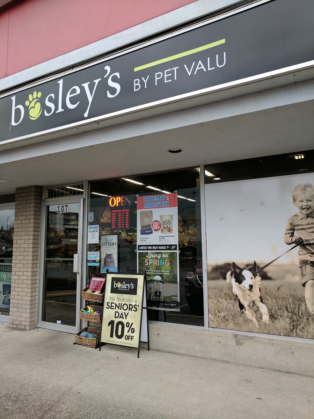 Bosleys by Pet Valu | 1790 Island Hwy #107, Victoria, BC V9B 1H8, Canada | Phone: (250) 474-2912