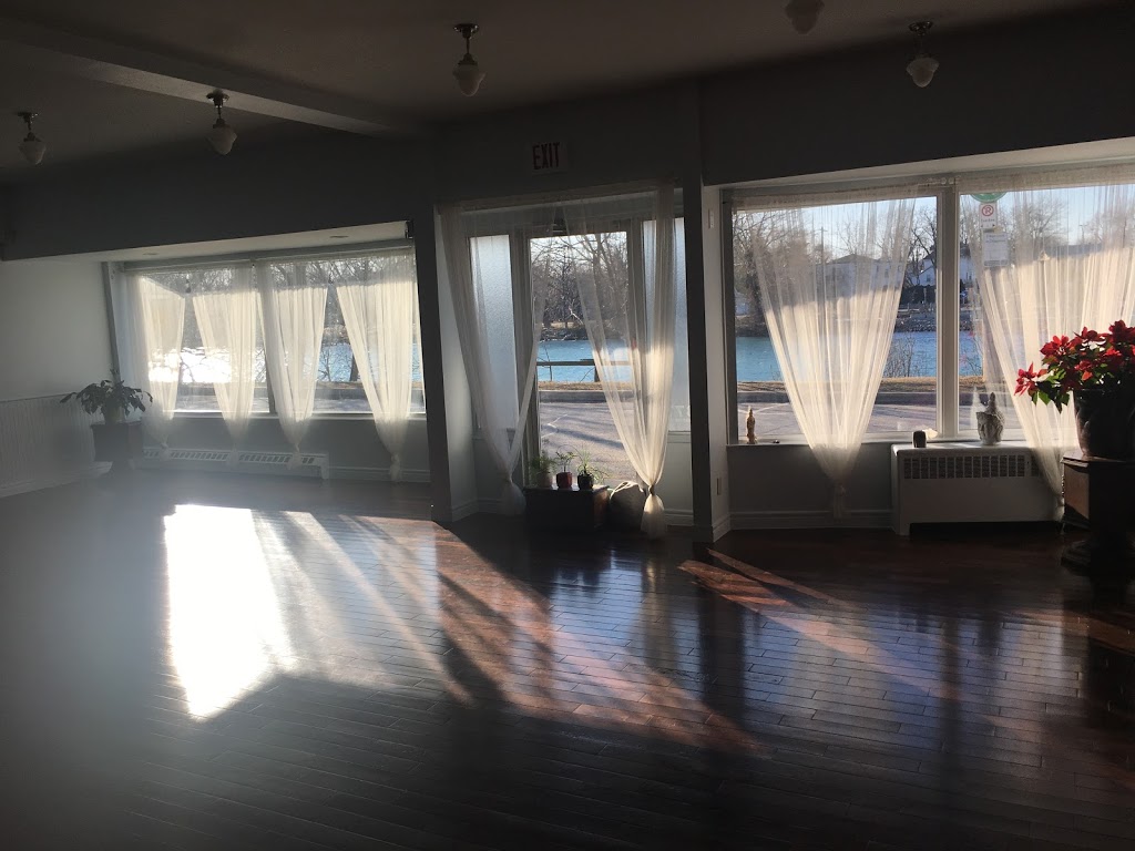 Bridgewater Yoga | 3770 Bridgewater St, Niagara Falls, ON L2G 6H3, Canada | Phone: (905) 295-1902