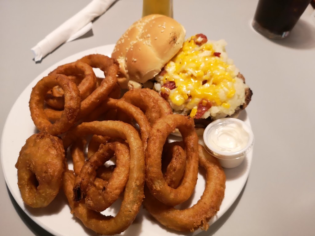 Lester Ds Reel Diner | 144 Hartzel Rd, St. Catharines, ON L2P 1G4, Canada | Phone: (905) 641-1118