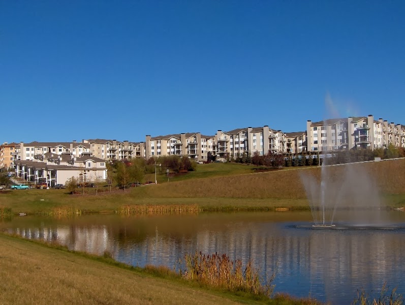 The Manor Village at Rocky Ridge | 450 Rocky Vista Gardens NW, Calgary, AB T3G 5Y7, Canada | Phone: (403) 239-6400