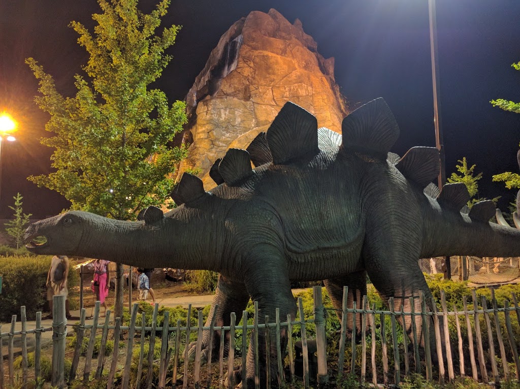 Dinosaur Adventure Golf | 4952 Clifton Hill, Niagara Falls, ON L2G 3N4, Canada | Phone: (905) 358-3676