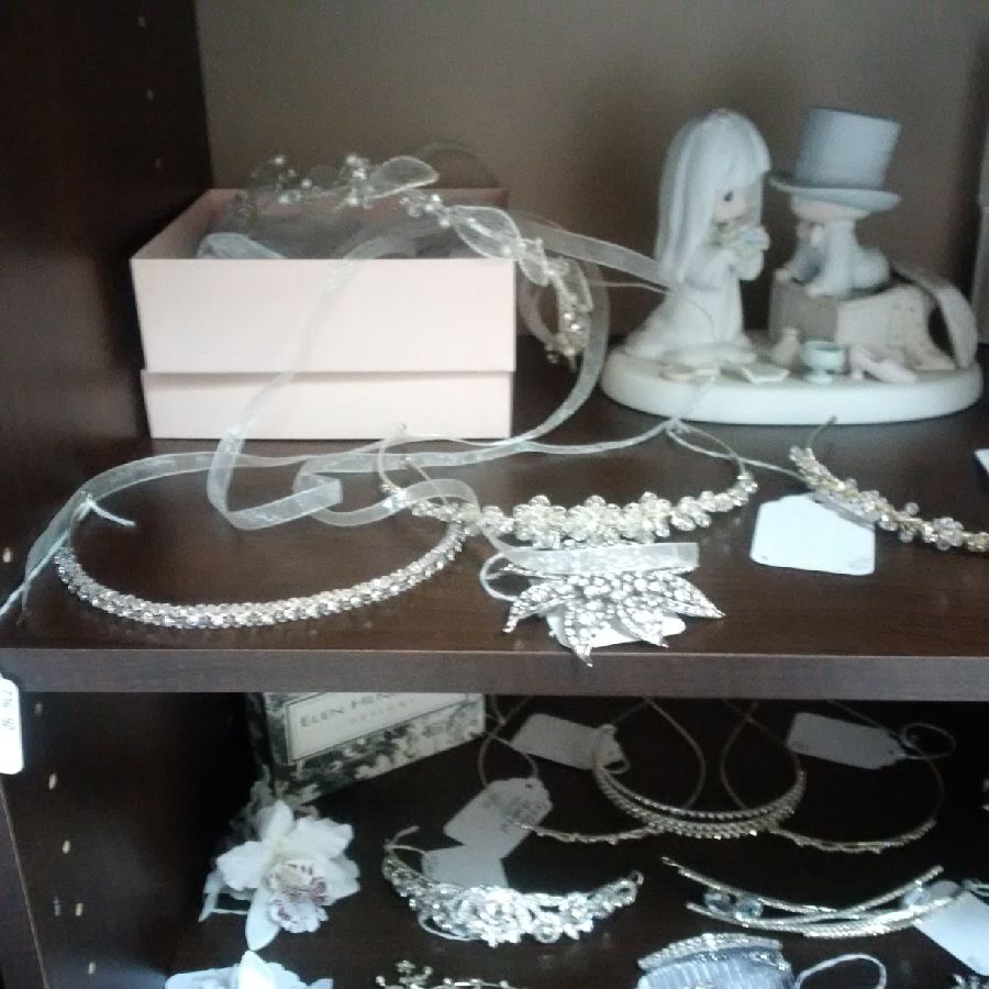 Savvy Bridal Consignment Boutique | 6850 Wellington Rd S, London, ON N6L 1M3, Canada | Phone: (519) 673-9754