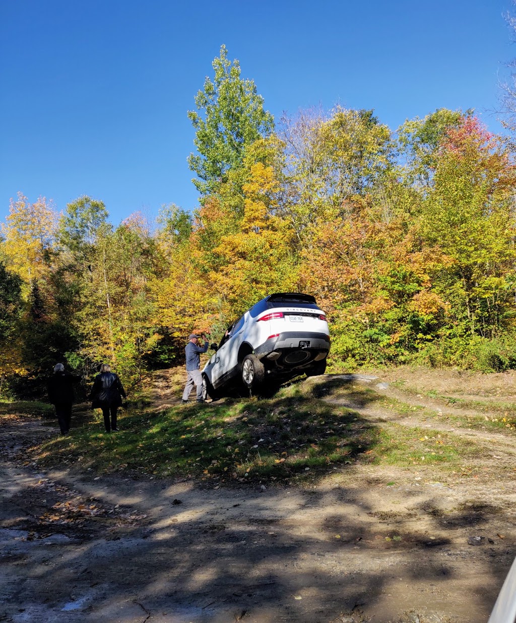 Land Rover Experience Montebello | 392 Rue Notre Dame, Montebello, QC J0V 1L0, Canada | Phone: (819) 423-3038