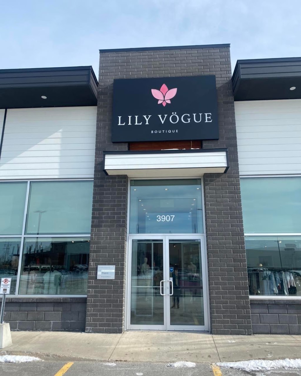 Lily Vogue | 3907 Rue Bellefeuille, Trois-Rivières, QC G9A 6K8, Canada | Phone: (819) 693-8011