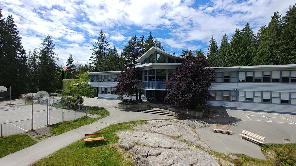 Caulfeild Elementary School | 4685 Keith Rd, West Vancouver, BC V7W 2M8, Canada | Phone: (604) 981-1200