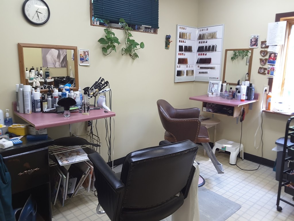 Miller Lake Hair Care | 96 Miller Lake Rd, Miller Lake, ON N0H 1Z0, Canada | Phone: (519) 795-7437