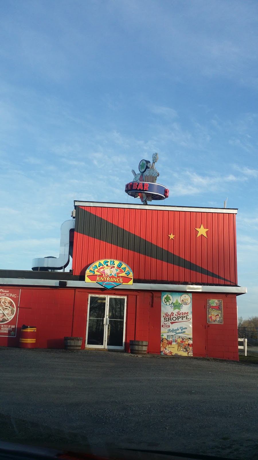 Starlite Drive In Theatre | 59 Green Mountain Rd E, Stoney Creek, ON L8J 2V5, Canada | Phone: (905) 662-4800