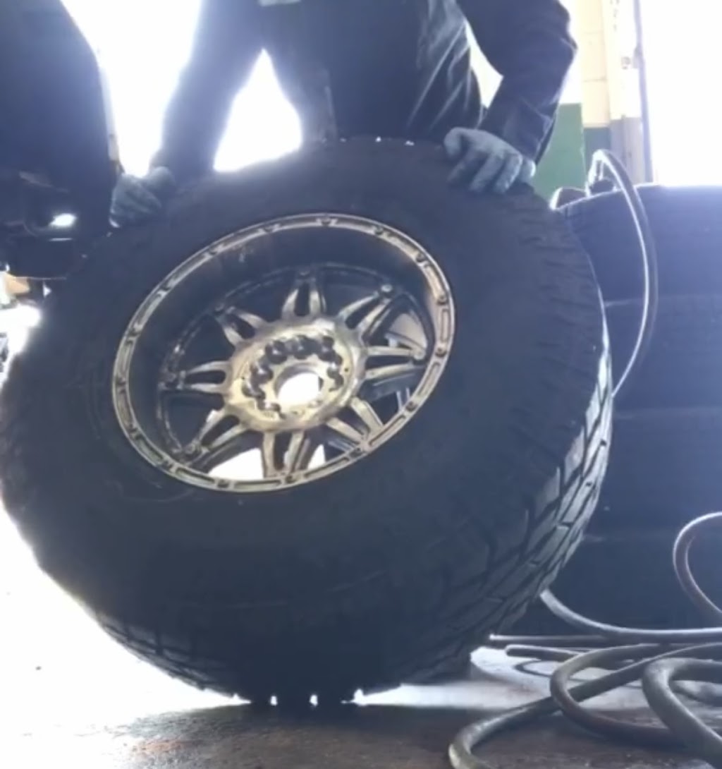 LUCAS MOBILE TIRE SHOP | 79 Jameson Ave, Toronto, ON M6K 2W7, Canada | Phone: (647) 713-6267