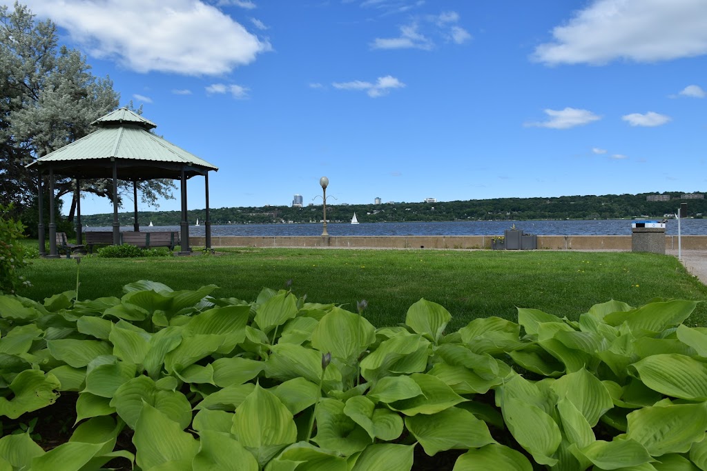 Lévis City Hall | 2175 Chemin du Fleuve, Lévis, St-Romuald, QC G6W 7W9, Canada | Phone: (418) 839-2002