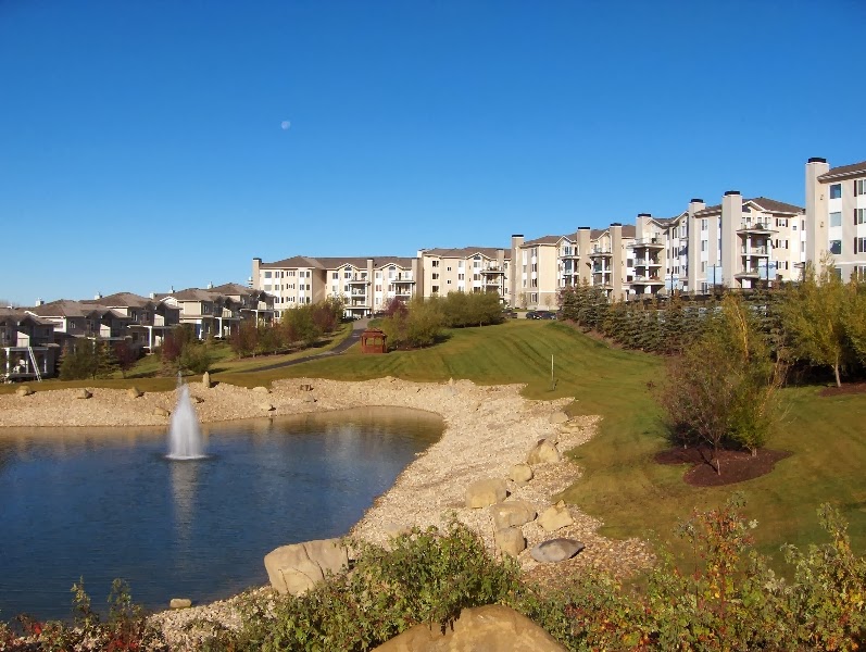 The Manor Village at Rocky Ridge | 450 Rocky Vista Gardens NW, Calgary, AB T3G 5Y7, Canada | Phone: (403) 239-6400