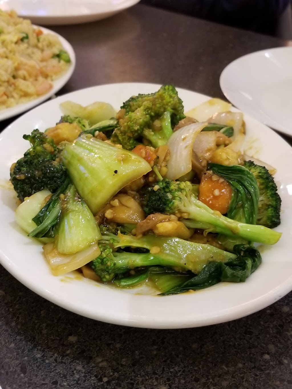 Danforth Dragon Restaurant | 861 Danforth Ave, Toronto, ON M4J 1L8, Canada | Phone: (416) 461-9238