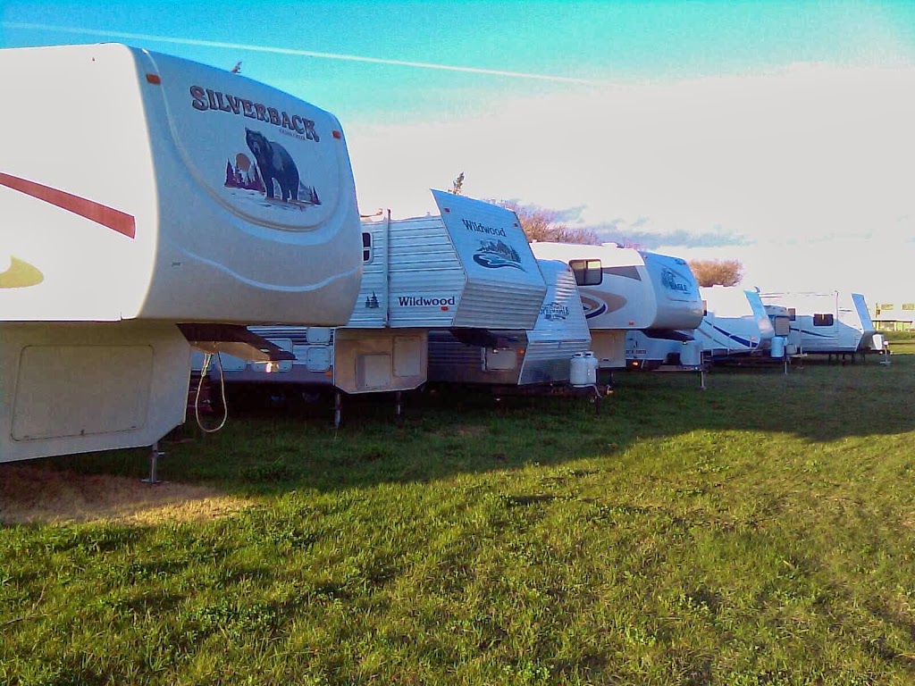 Sunnyside RV Storage | #1, 90066, Range Rd 212, Lethbridge County, AB T1J 5P8, Canada | Phone: (403) 382-1639