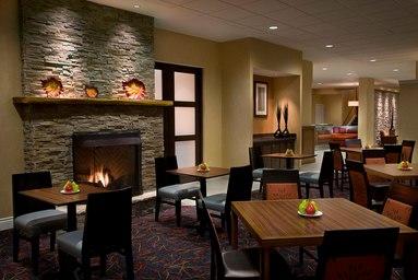 Residence Inn by Marriott Kingston Waters Edge | 7 Earl St, Kingston, ON K7L 0A4, Canada | Phone: (613) 544-4888