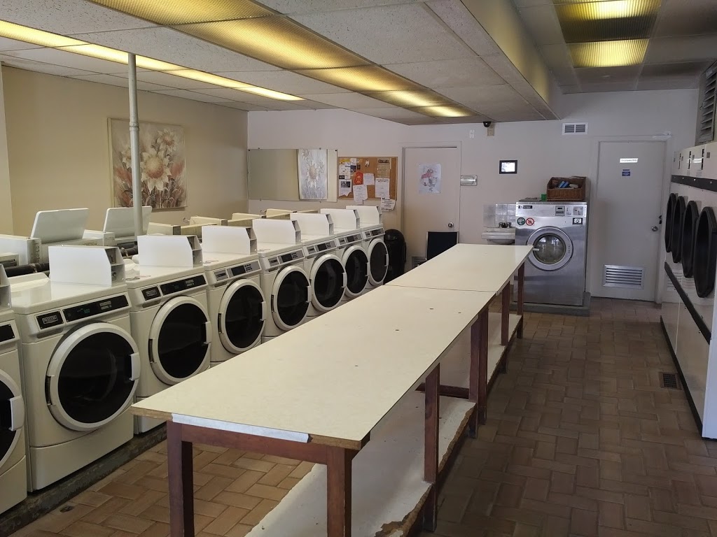 Laverie St-Charles Laundromat | 36 St Charles St, Vanier, ON K1L 5V2, Canada | Phone: (613) 298-1312