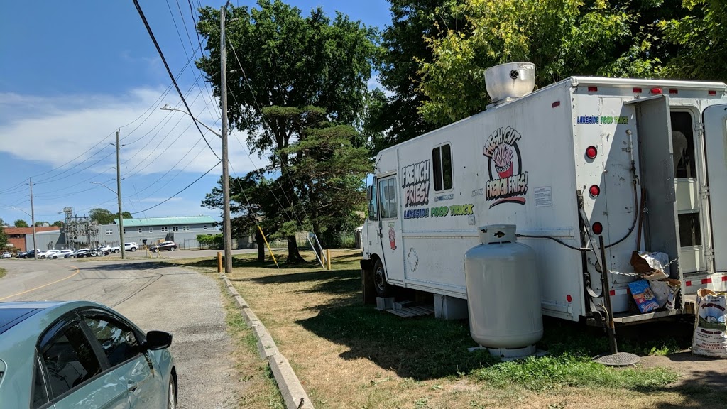 Lakeside Food Truck | 331 Water St, Whitby, ON L1N 0G9, Canada | Phone: (905) 243-4470