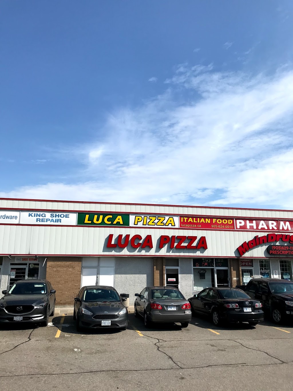 Luca Pizza | 3415 Dixie Rd, Mississauga, ON L4Y 4J6, Canada | Phone: (905) 624-0010