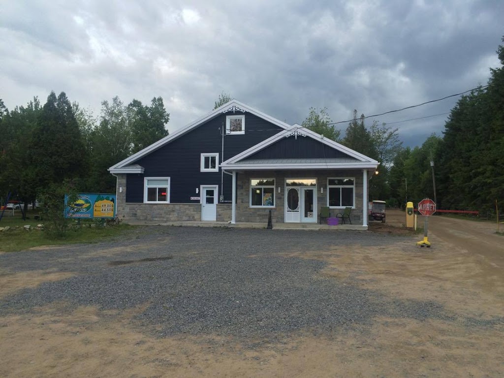 Camping Plage Paris | 315 Rang Saint Antoine, Sainte-Sophie-de-Lévrard, QC G0X 3C0, Canada | Phone: (819) 288-5948