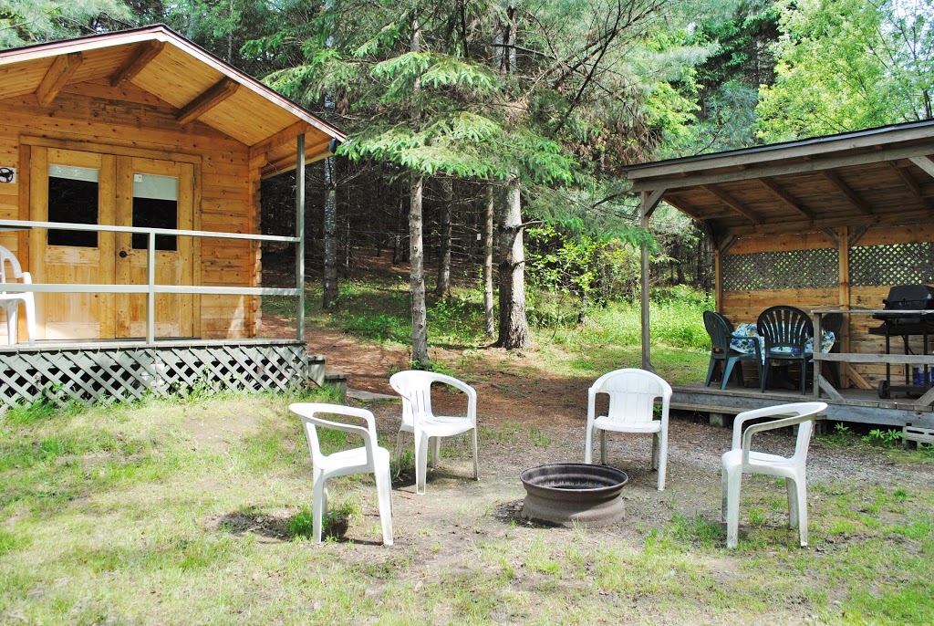 Camping Du Pont Couvert | 2335 Chemin du Pont Couvert, Waterville, QC J0B 3H0, Canada | Phone: (819) 562-6421