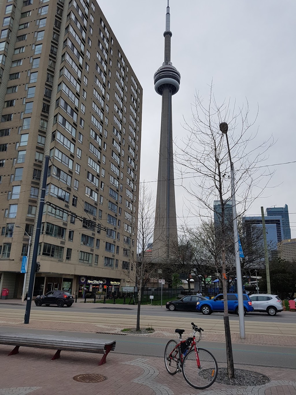 Rees Street Park | 2N2, 238 Queens Quay W, Toronto, ON M5J 1B5, Canada | Phone: (416) 977-3121