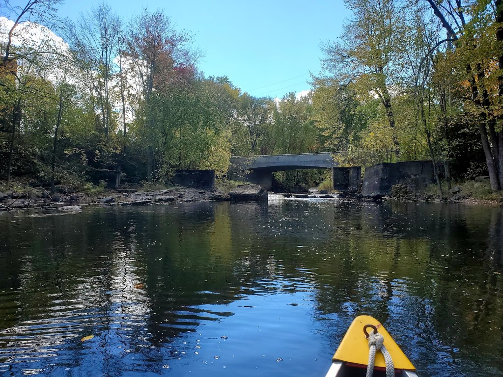 Redfish Cottages | 119 Oakel St, Leeds and the Thousand Islands, ON K0E, Canada | Phone: (647) 522-4560