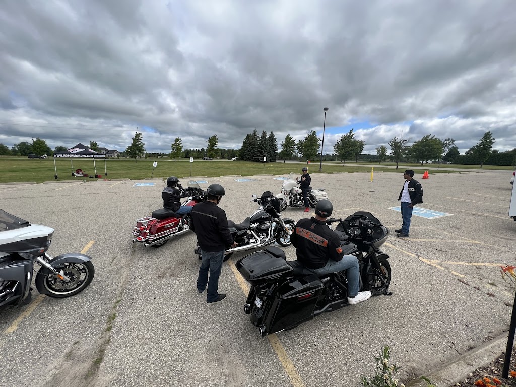 Motor Squad Riding School Inc. | 247090 Side Rd 5, Alder St #275, Mono, ON L9W 6K5, Canada | Phone: (647) 588-3674