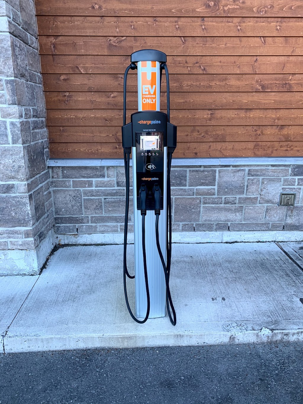 ChargePoint Charging Station | 3191 1 Av, Rawdon, QC J0K 1S0, Canada | Phone: (888) 758-4389